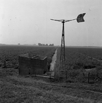 C1910 Sluisje in de Ondernemingspolder met een bosmanmolentje; 1980