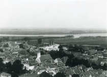 F1147 Panorama van Brielle, gezien vanaf de toren van de Catharijnekerk, richting Zevenhuizen; ca. 1935
