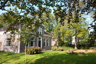 NL-PmWA_0059_120002625 Middenbeemster, Middenweg. Pastorie, bouwjaar 1880.