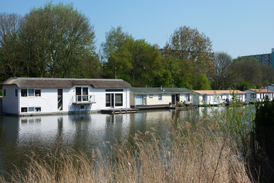 NL-PmWA_0059_120002760 Purmerend. Woonboten op de Where.