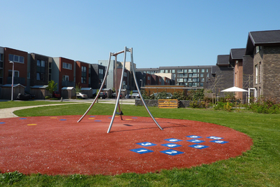 NL-PmWA_0059_120002764 Purmerend, De Oeverlanden. Speeltuintje.