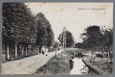 WAT002002844 De Dorpsstraat naar het noorden gezien. Opvallend de elektriciteit palen bovengronds.