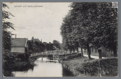 WAT002002846 Noordeinde Oostknollendam. Houten woonhuis met stenen voormuur en dakpannen. Gebouwd in 1908 in opdracht ...