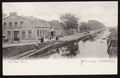 VHP001000053_002 De Neckerstraat is de weg tussen Purmerend en Neck en heette vroeger Neckerwech. Ook deze weg (dijk) ...