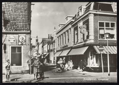 VHP001000022_011 De Hoogstraat gaat van de Nieuwstraat naar de Kaasmarkt en maakte vroeger deel uit van de noord – zuid ...