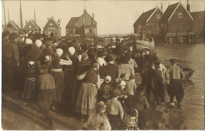 UPL000000073 Marken. Watersnood 1916.