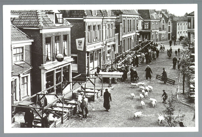 WAT001012513 Varkensmarkt
