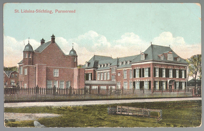 WAT001012536 St. Liduina Stichting. Het gebouw aan de Emmakade is in 1912 gebouwd onder architectuur van de in ...