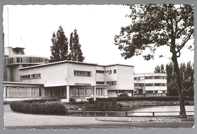 WAT001012981 Het Stadsziekenhuis ontworpen door de Purmerendse architecten Jan Plas en Corn.Koning en gebouwd door ...