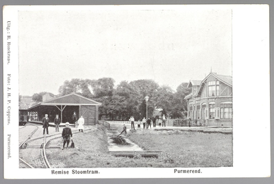 WAT001013031 Het tramstation. Vanaf 1894 reed de stoomtram van Amsterdam naar Purmerend. Één jaar later in 1895 werd de ...