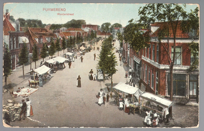 WAT001013123 De Lappenmarkt met helemaal rechts een kar van de ijscoman. 