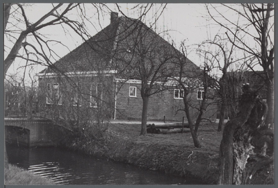 WAT001000012 Beemster. Stolpboerderij aan de Hobrederweg
