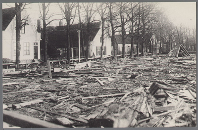 WAT001000828 Havenrak Broek in Waterland in 1916 overspoeld met water. Na de zware noordwester storm brak in januari ...