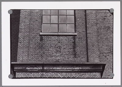 WAT001001192 Deel van de gevel van de Nederlands Hervormde Kerk van Ilpendam