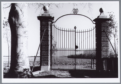 WAT001001671 Poort van Hogerlust aan de Jisperweg