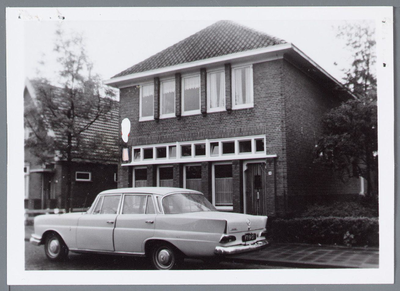 WAT001001750 Nederlandsche Middenstandsbank Landsmeer, nu (2014) geen bank meer