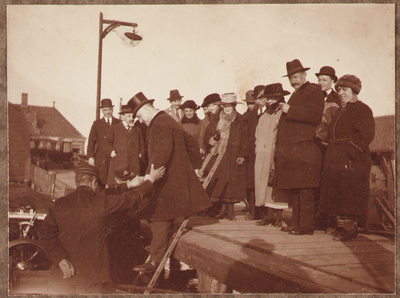 WAT001001853 Aanstelling van de heer C.P. van der Sluys tot burgermeester van Landsmeer