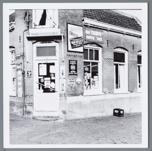 WAT001002236 Winkel van Van IJsendijk aan het Niesenoort in Monnickendam