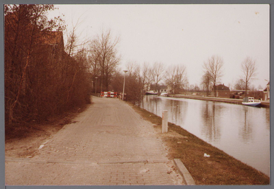 WAT001003524 Molenplantsoen met rechts de Where. Links de St. Catharina school (meisjesschool) later de Rooms ...