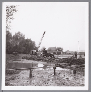 WAT001004346 Dam, gelegd voor de bouwput van de nieuwe Where brug.