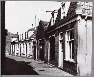 WAT001004563 Zuidersteeg onevenzijde.