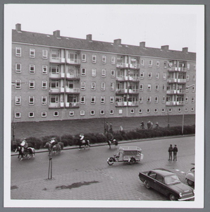 WAT001004748 Sinterklaasfeest op het Wormerplein.