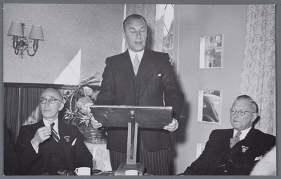 WAT001004947 Comité Purmerend Markstad, receptie in restaurant Bellevue .