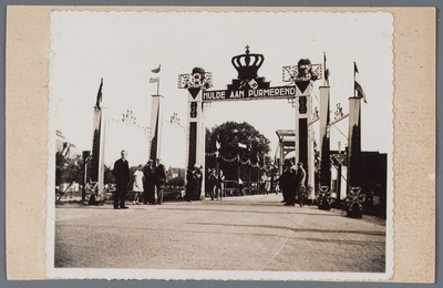 WAT001005182 Purmerend. De Beemsterbrug, versierd t.g.v. de viering van Purmerend 450 jaar marktstad.