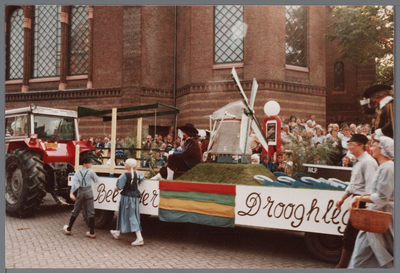 WAT001005478 Purmerend 500 jaar marktstad. Historische optocht