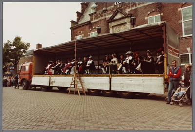 WAT001005546 Purmerend 500 jaar marktstad. Dag van het aangespannen paard