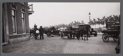 WAT001008055 Hoek Beemsterburgwal, Kanaalkade.Paard en wagen.