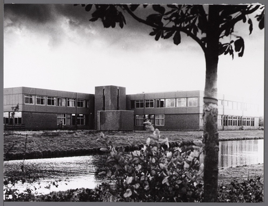 WAT001008460 St. Ignatius College.