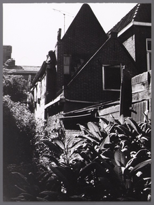 WAT001008542 Zijgevel Gouw nummer 12 van H.de Heij.