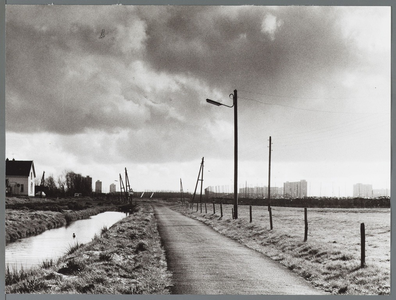 WAT001010471 Rijwielpad van station Kwadijk naar vuilnisstortplaats in Kwadijkerkoog.