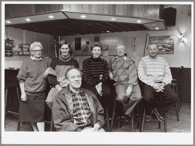 WAT001014580 Wijkgebouw De Hazelaar, het bestuur.