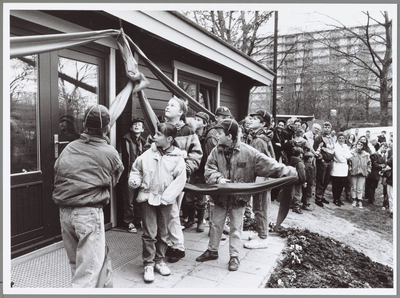 WAT001015143 Scouting Lamoraal van Egmond heeft weer een dak boven het hoofd.De nieuwe behuizing aan het Doplaantje is ...