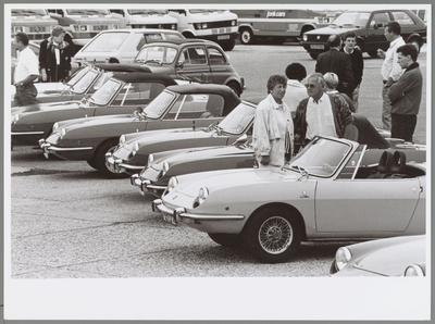 WAT001017107 Foto: Uit alle delen van Nederland kwamen het afgelopen weekend Fiat 850 Spider-bezitters naar Purmerend ...