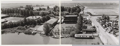 WAT001017645 Gors gaat onder het zand, juni 1974.Rechts: sloperij De Boer en Slooten aan de Purmerweg.