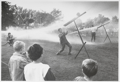 WAT003000873 Spuitwedstrijden