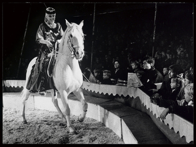 WAT003005725 Circus Volendam