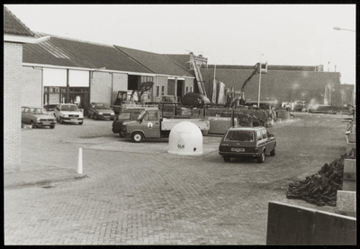 WAT050000855 Opening van het complex van Gemeentewerken en Plantsoenendienst aan het Galgeriet. Overzicht van het terrein