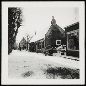 WAT050000235 Gemeentewerkplaats aan de Beestenmarkt in de sneeuw