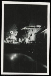 WAT050000334 Opnamen bij de zaagmolen voor de MGM-film Betrrayed (The True and the Brave) met Marlon Brando en Lana Turner