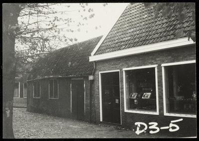 WAT050000592 Panden aan de Beestenmarkt, noordzijde. Fotoverkenning Binnenstad 1964-1965, nr. D3-5