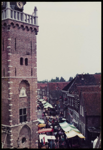 WAT050000795 Beeld van de Middendam tijdens de Gouwzeemarkt