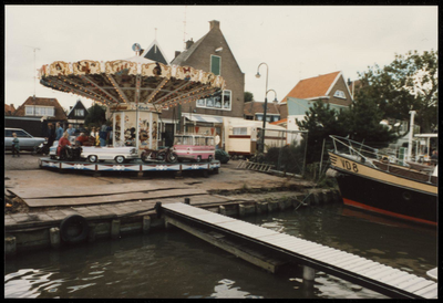 WAT050000921 Kermis weer op de Haringburgwal