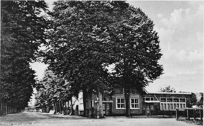 37 In deze jaren was dit de freubelschool later de kleuterschool, op de Gramserweg (zuid) stonden toen nog twee ...