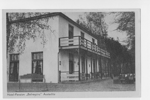 45 Hotel en cafe van Teunis de Man,van hier uit werden de eerste wielerronde van Austerlitz gehouden ( wielerclub het ...