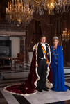 JMD-OP-2425 Kleurenfoto, statieportret Koning Willem-Alexander en Koningin Maxima.