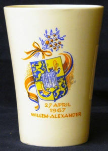 JMD-P-3551 Beker, beker n.a.v. de geboorte van Willem - Alexander.